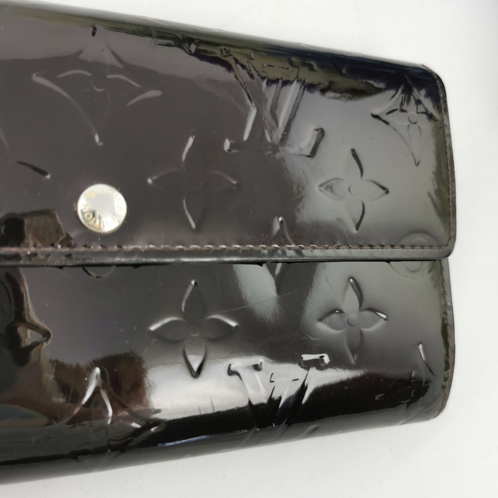 Louis Vuitton Vernis Wallet - Picture 6 of 16